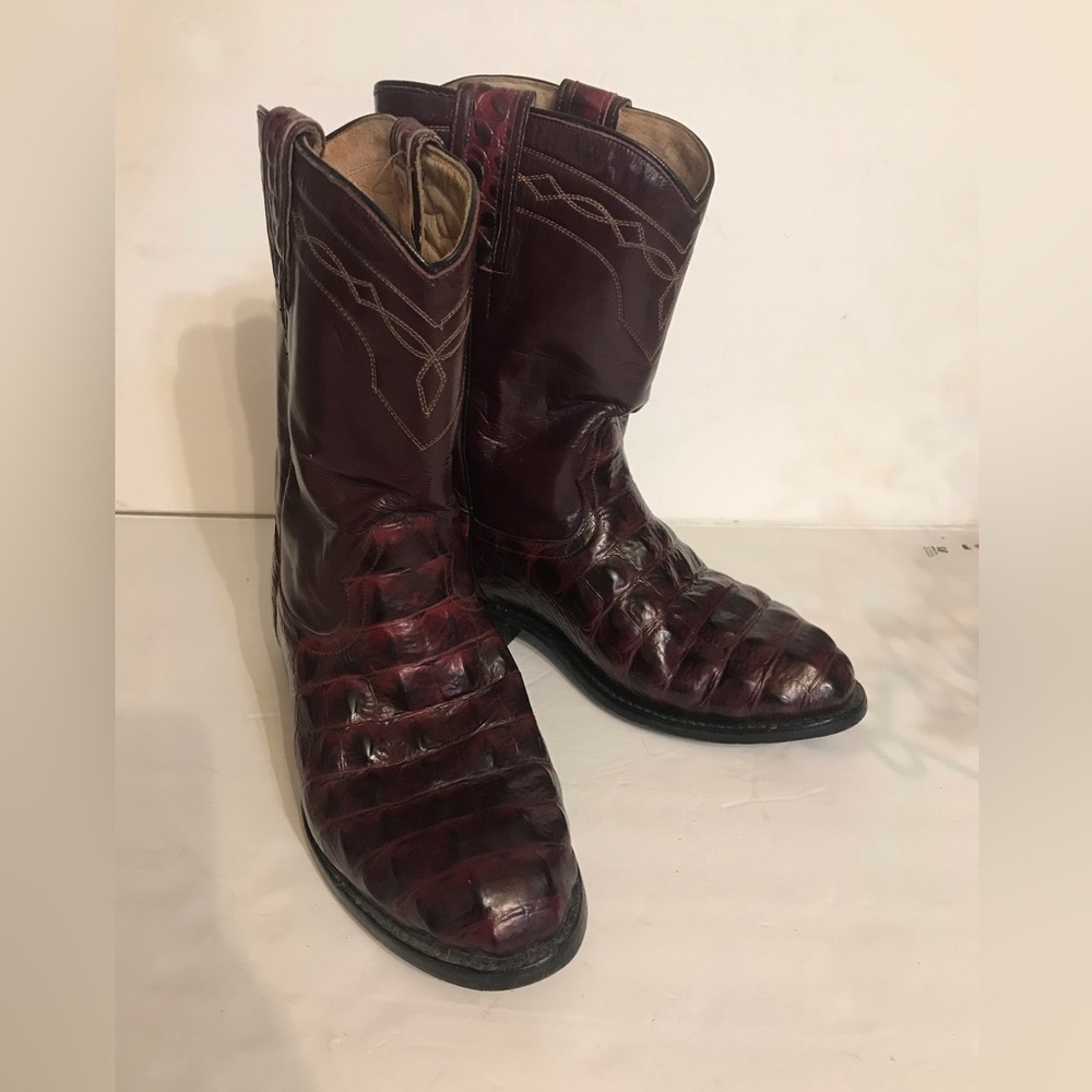 BOTAS COWBOY BOOTS BURGUNDY CROCODILE TAIL WESTERN SIZE 8 D Roper Style Pull on